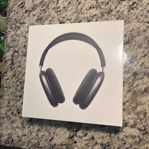 Apple AirPod max USB-C midnight color, brand new sealed